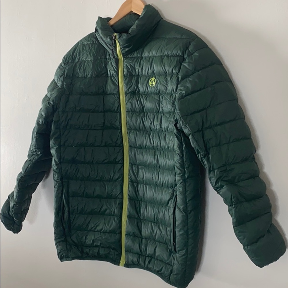 Men’s green turbine down jacket with neck pillow pocket